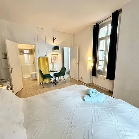 公寓 Place Malespine Proche Port Vauban 昂蒂布