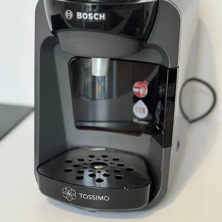 Place Malespine Proche Port Vauban Antibes